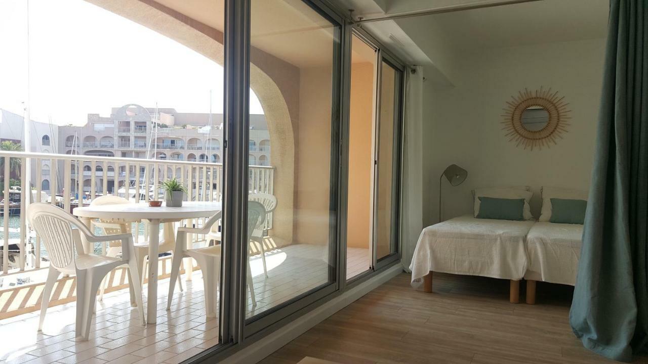 Port La Gavine Vue Mer Hyeres Ngoại thất bức ảnh